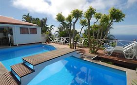 El Momo Cottages